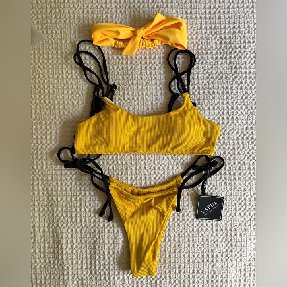 NWT! Bikini suit & headband from Zaful